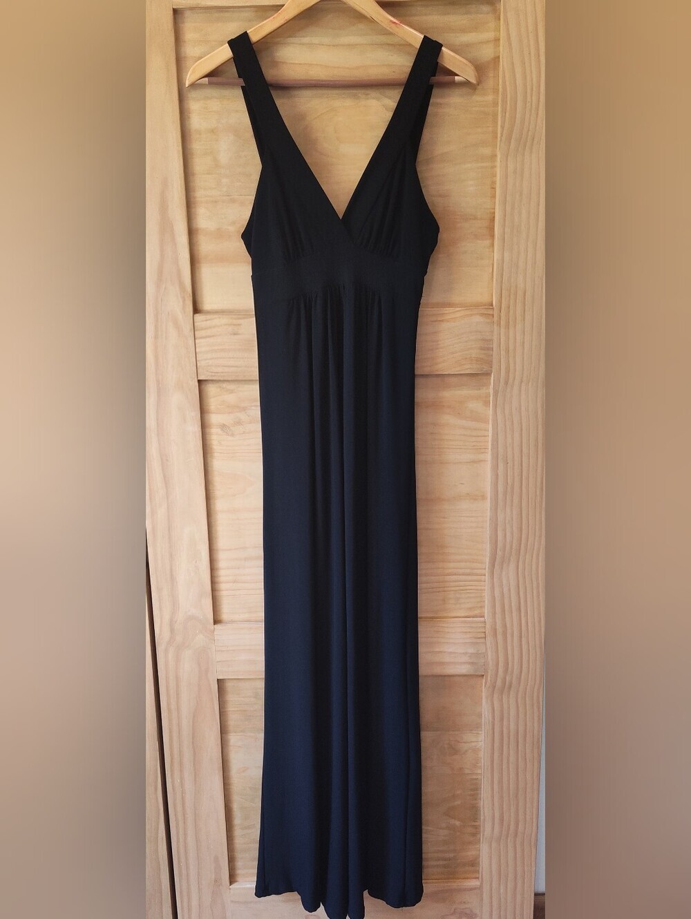 Azules Classic Black V-Neck Maxi Sundress | Medium
